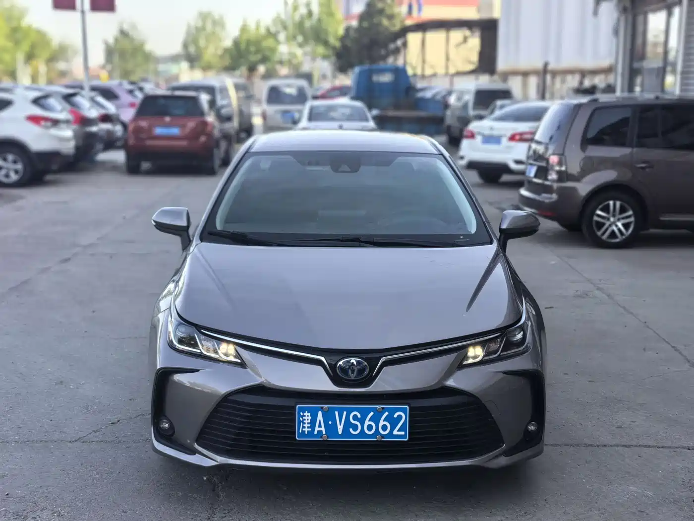 Toyota Corolla 2021 Hybrid 1.8L E-CVT Pioneer Edition фото 2