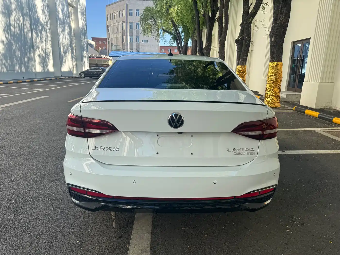 Volkswagen Lavida 2023 280TSI DSG Starlight Comfort Edition фото 5