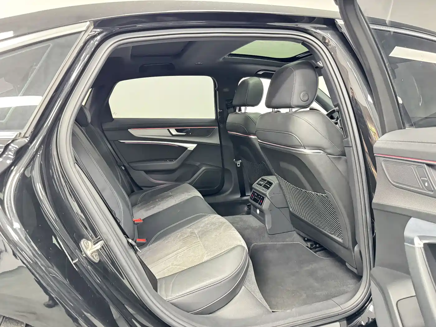 Audi A6L New Energy 2020 55 TFSI e quattro фото 15