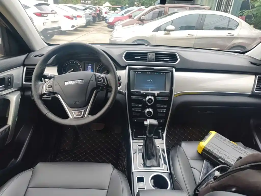 Фото 10 - Haval H2