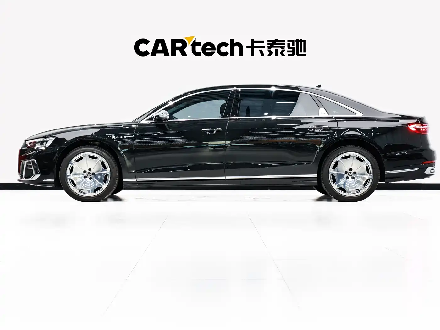 Audi A8 2022 A8L Horch Founder's Edition Legendary фото 7