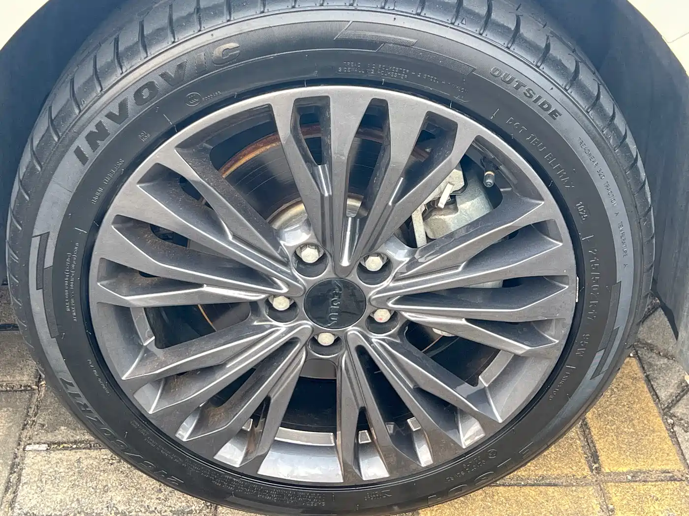 DONGFENG YI HYUN MAX