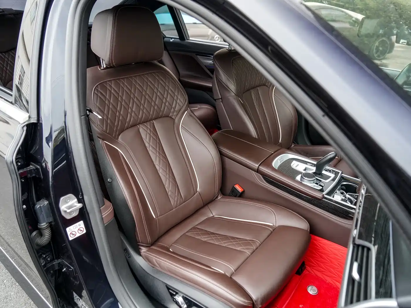 BMW 7 Series 2021 Model 730Li M Sport Package фото 10