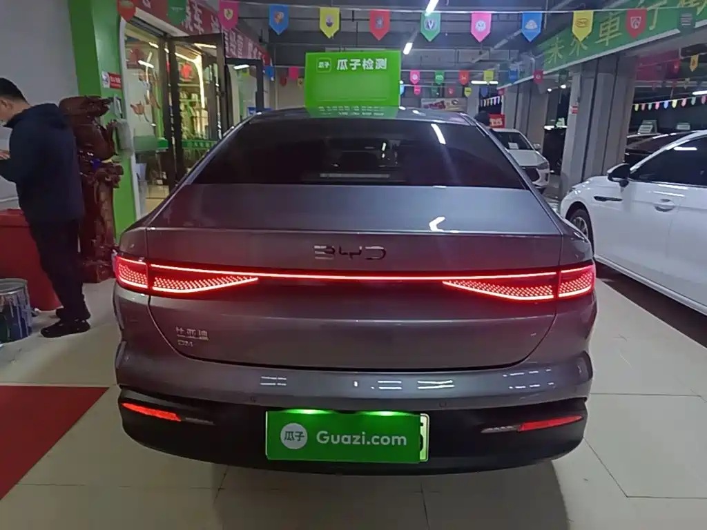 Фото 6 - BYD Seal 05