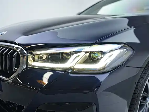 BMW 5 Series 2023 530Li Leading M Sport Package фото 12