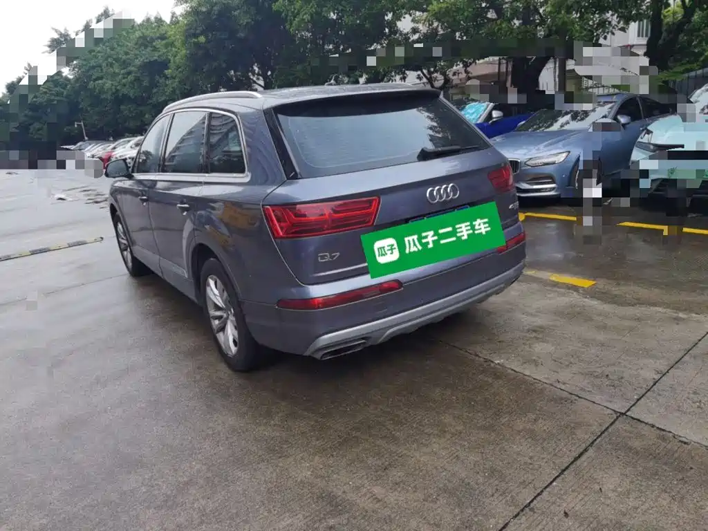 Фото 4 - Audi Q7