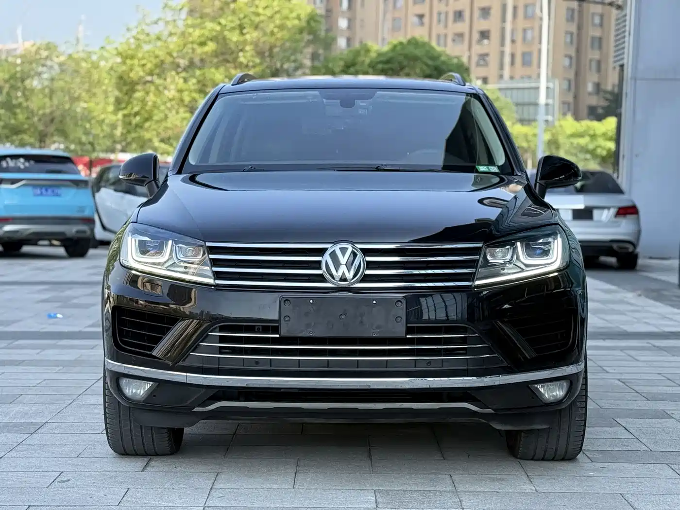 Volkswagen Touareg 2017 3.0TSI Explorer Edition фото 2