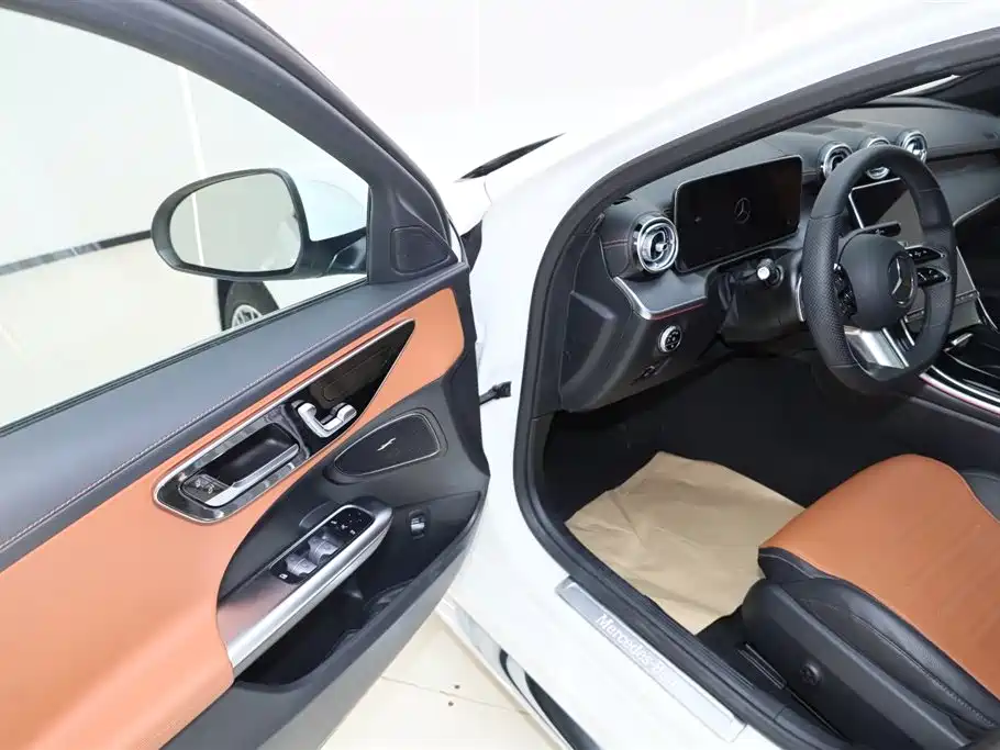 Mercedes-Benz C-Class 2022 Facelift C 260 L Sport фото 18