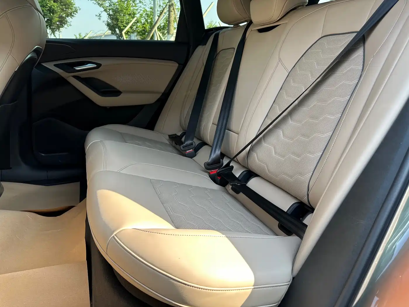 Audi Q6L e-tron 2025 Model Pioneer Edition фото 11