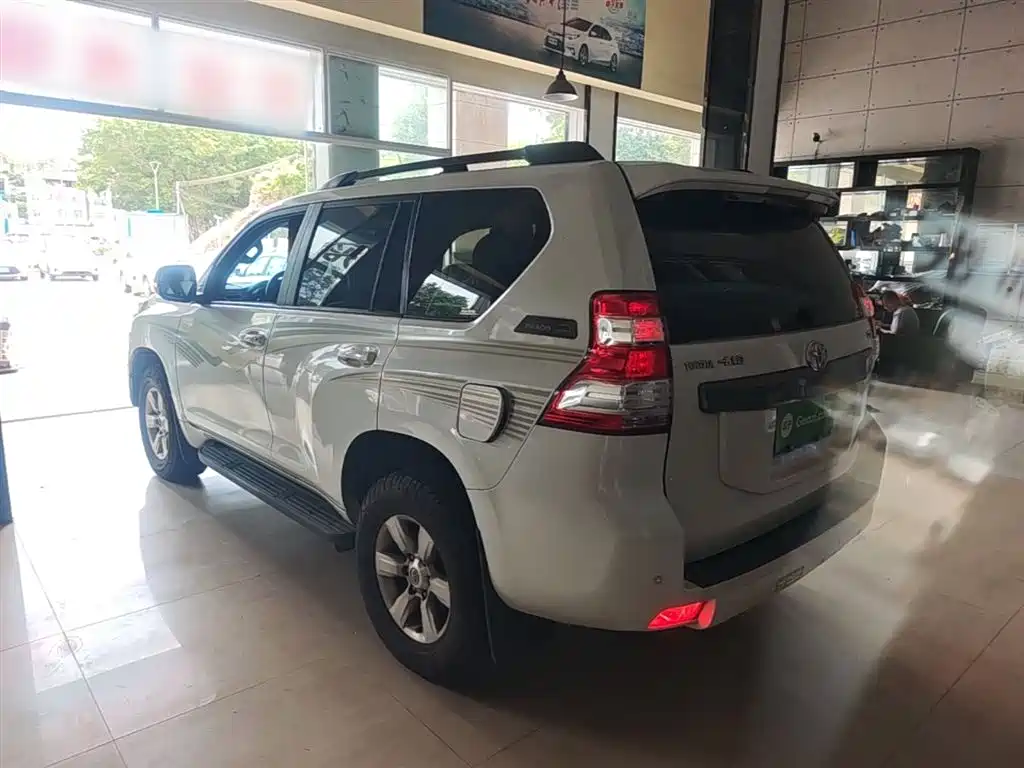 Toyota Prado 2016 2.7L Auto Luxury Edition фото 5