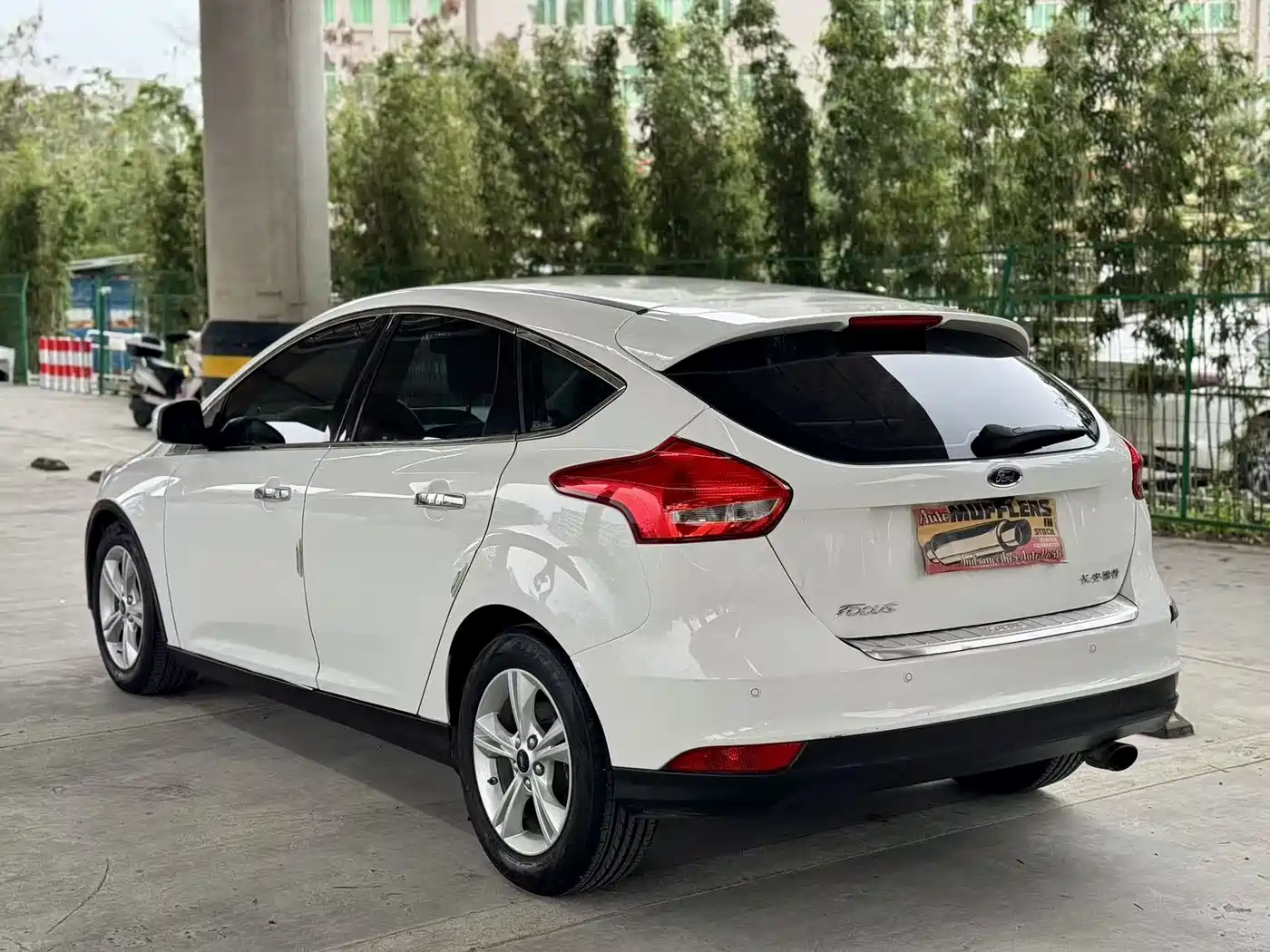 FORD FOX