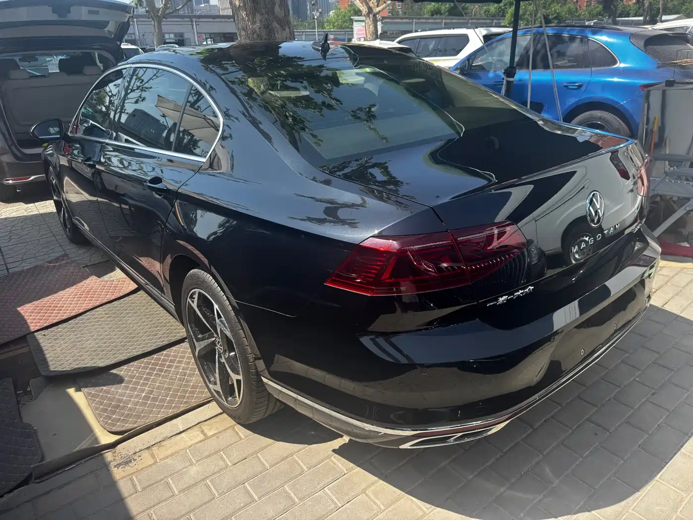 Volkswagen Magotan 2023 Model 2 Million Units Commemorative Edition 280TSI DSG Leading Version фото 13