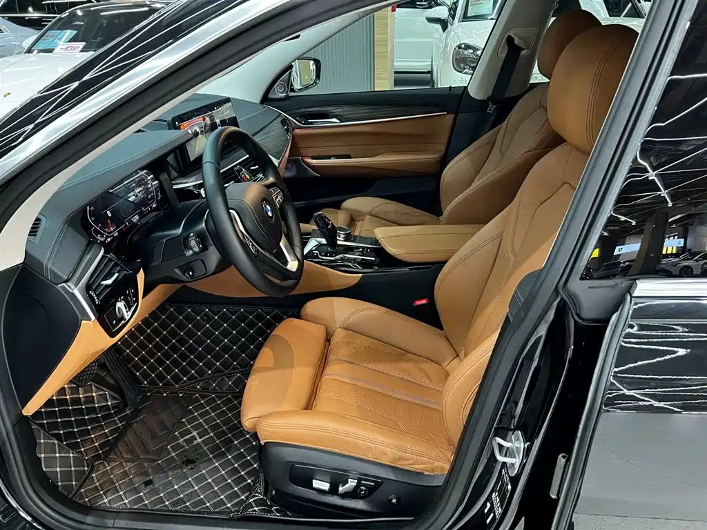 BMW 6 Series GT 2022 Model 630i Luxury Design Package фото 11