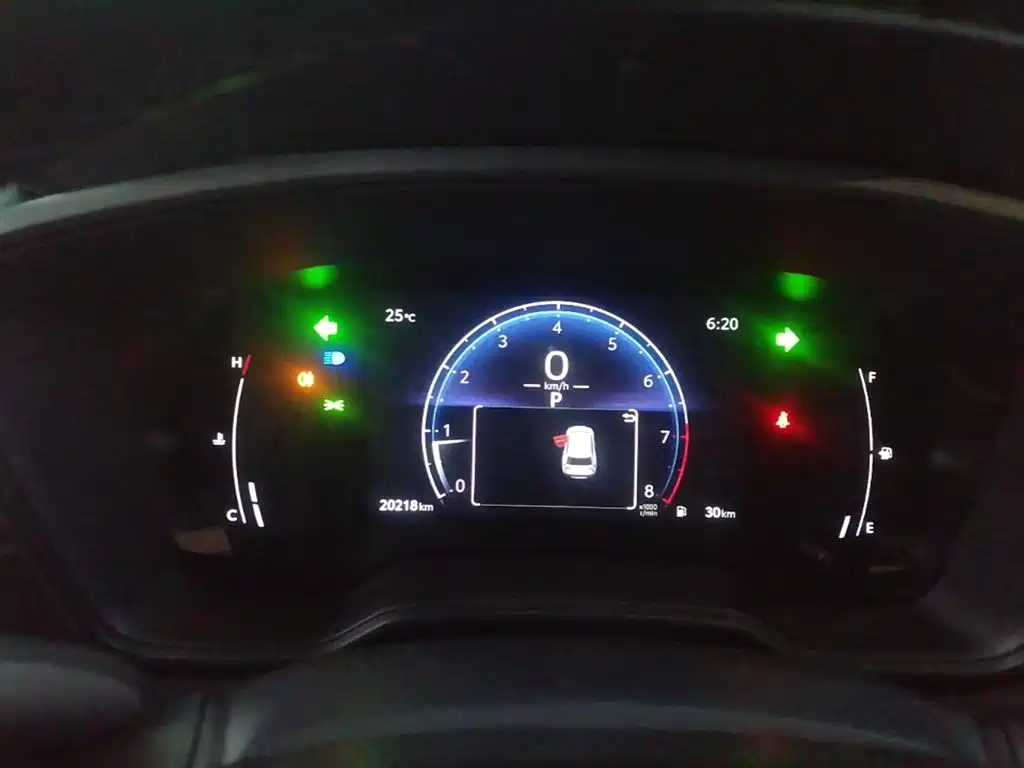 Toyota Frontlander 2023 2.0L CVT Elite Edition фото 12
