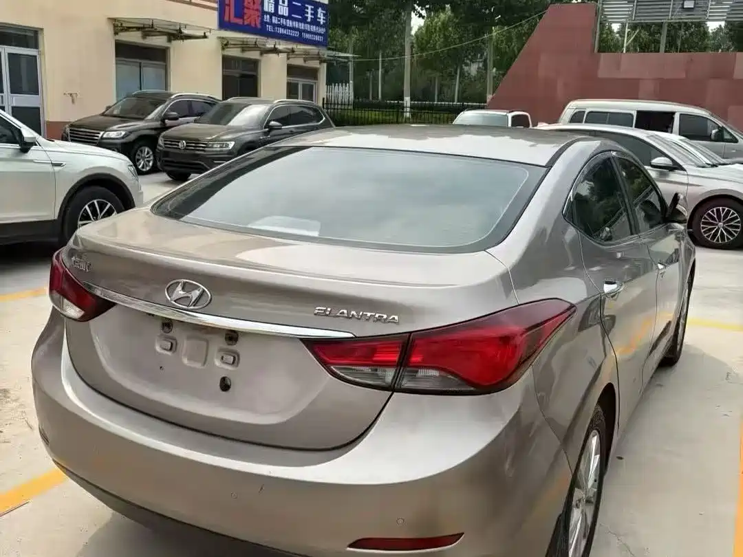 Hyundai Langdong 2016 1.6L Manual Premium Edition фото 7