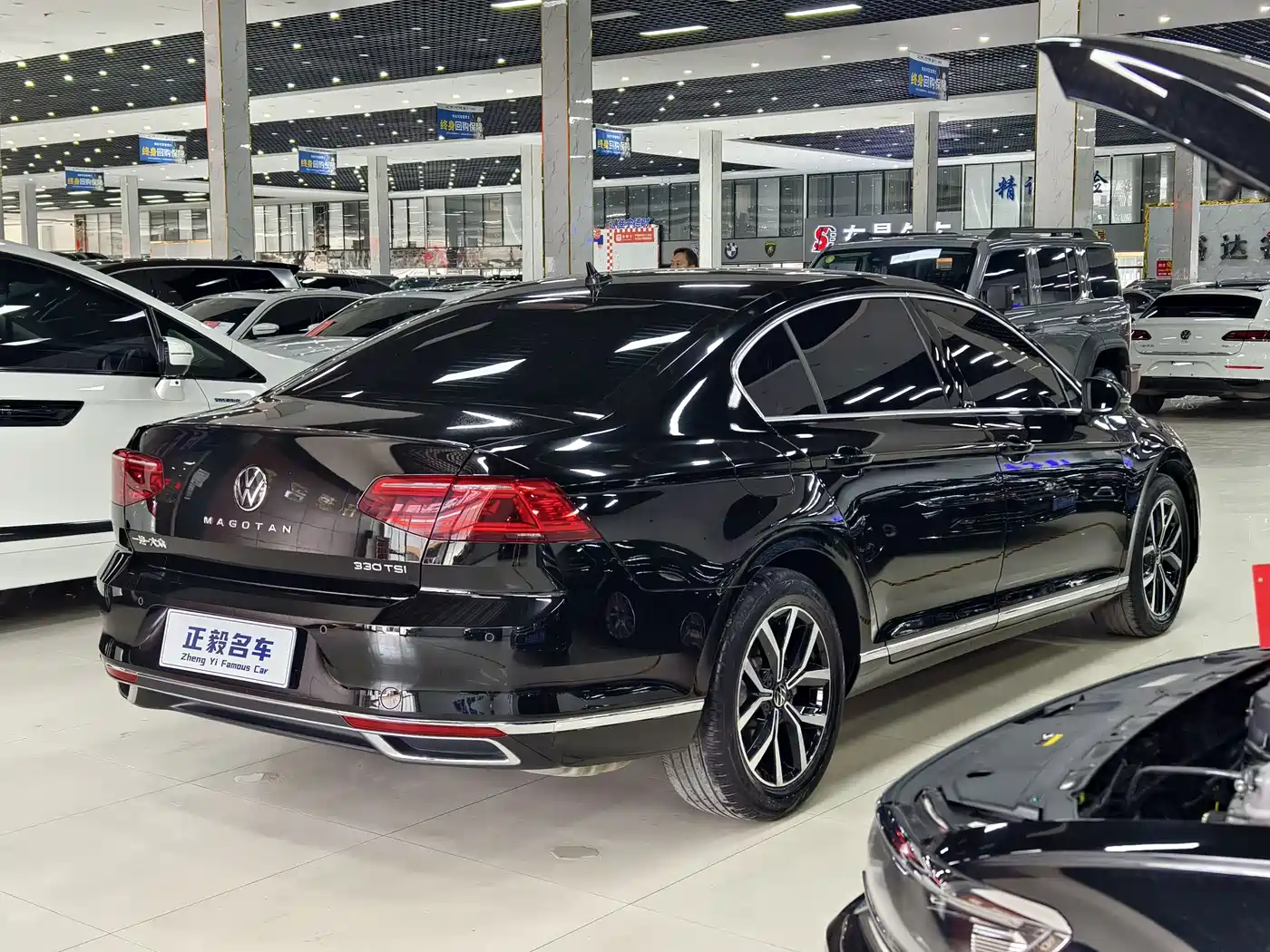 Volkswagen Magotan 2020 330TSI DSG Leading фото 9