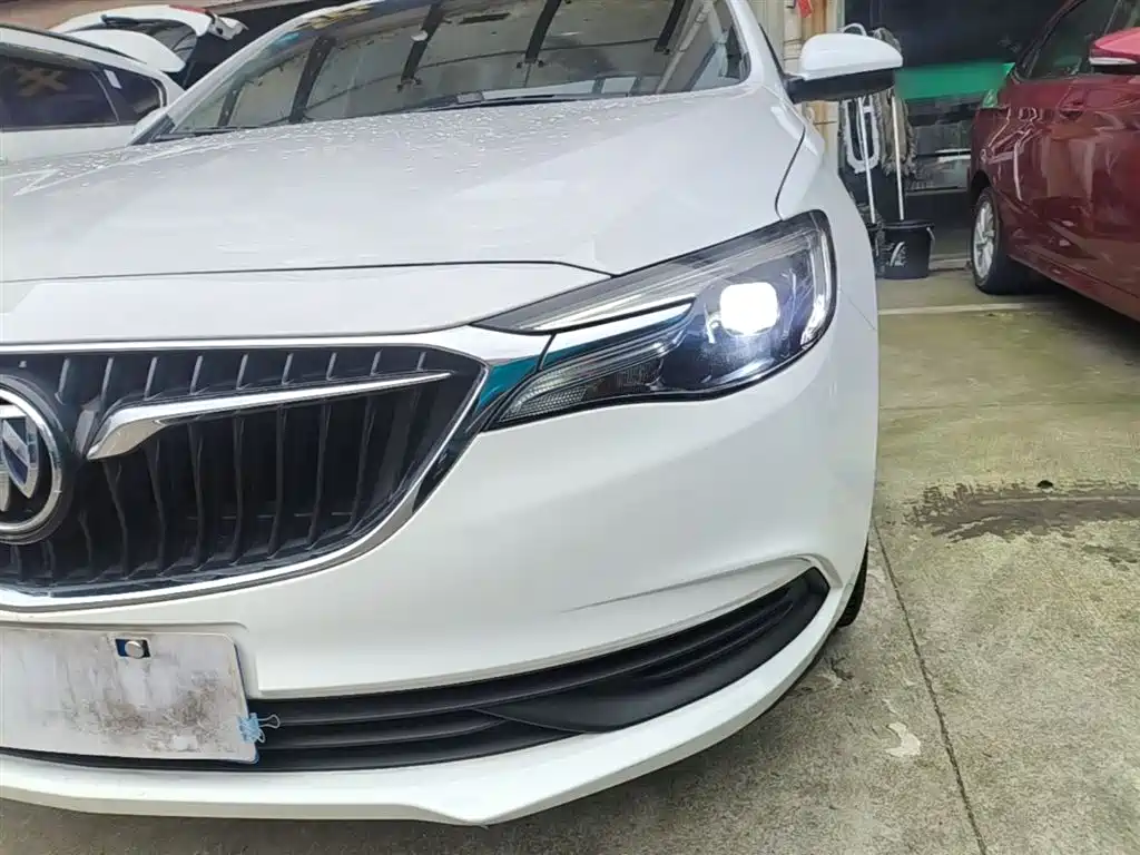 Buick Excelle 2019 18T Auto Connected Elite China VI фото 24
