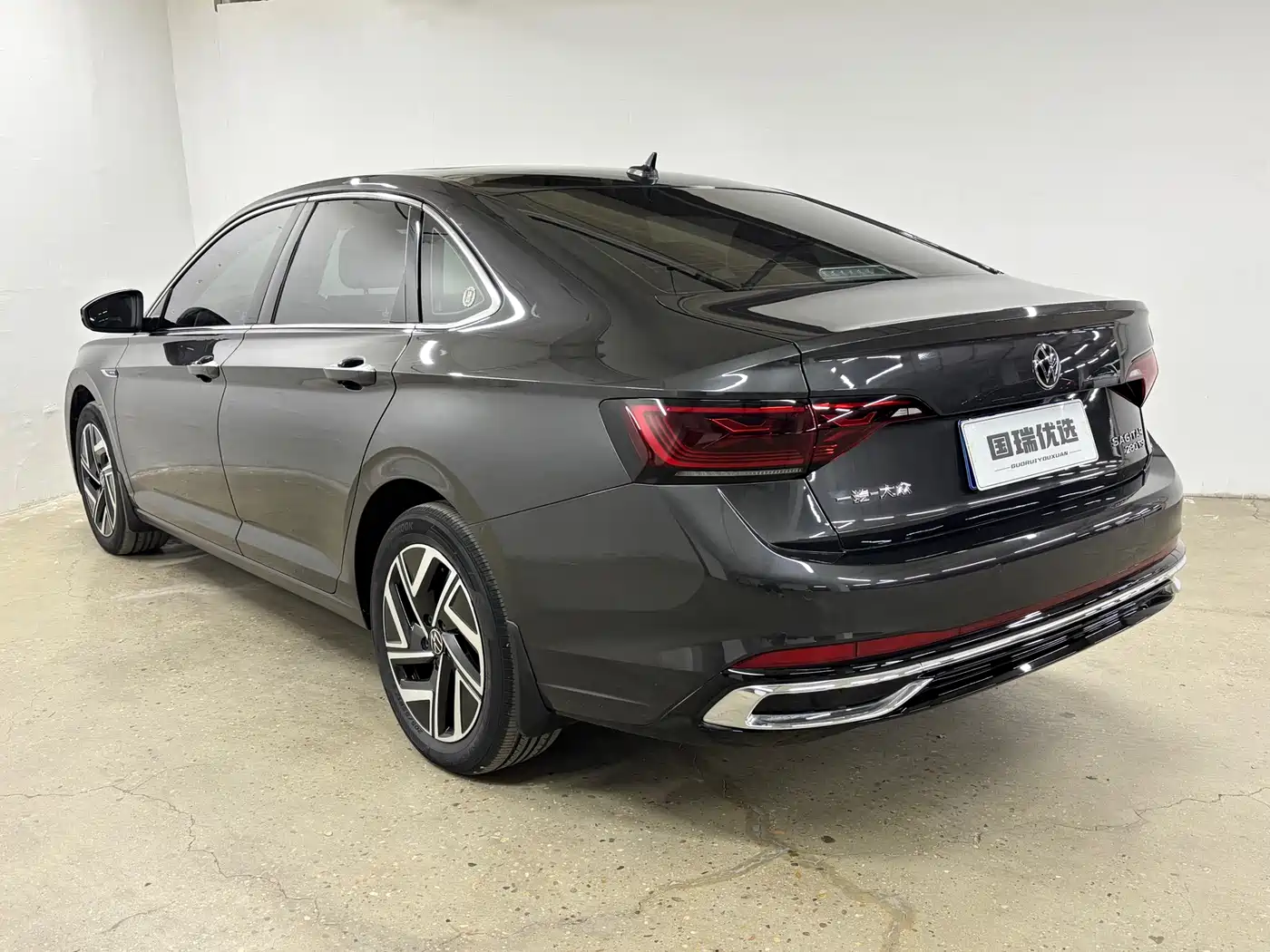 Volkswagen Sagitar 2023 Model Year 280TSI DSG Surpass Edition фото 6