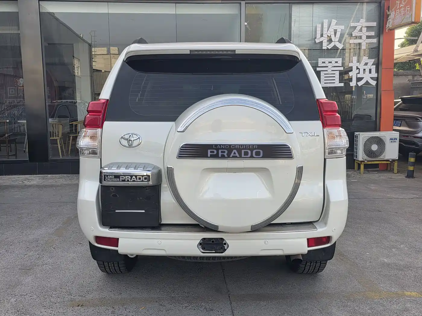 Toyota Prado (Import) фото 5