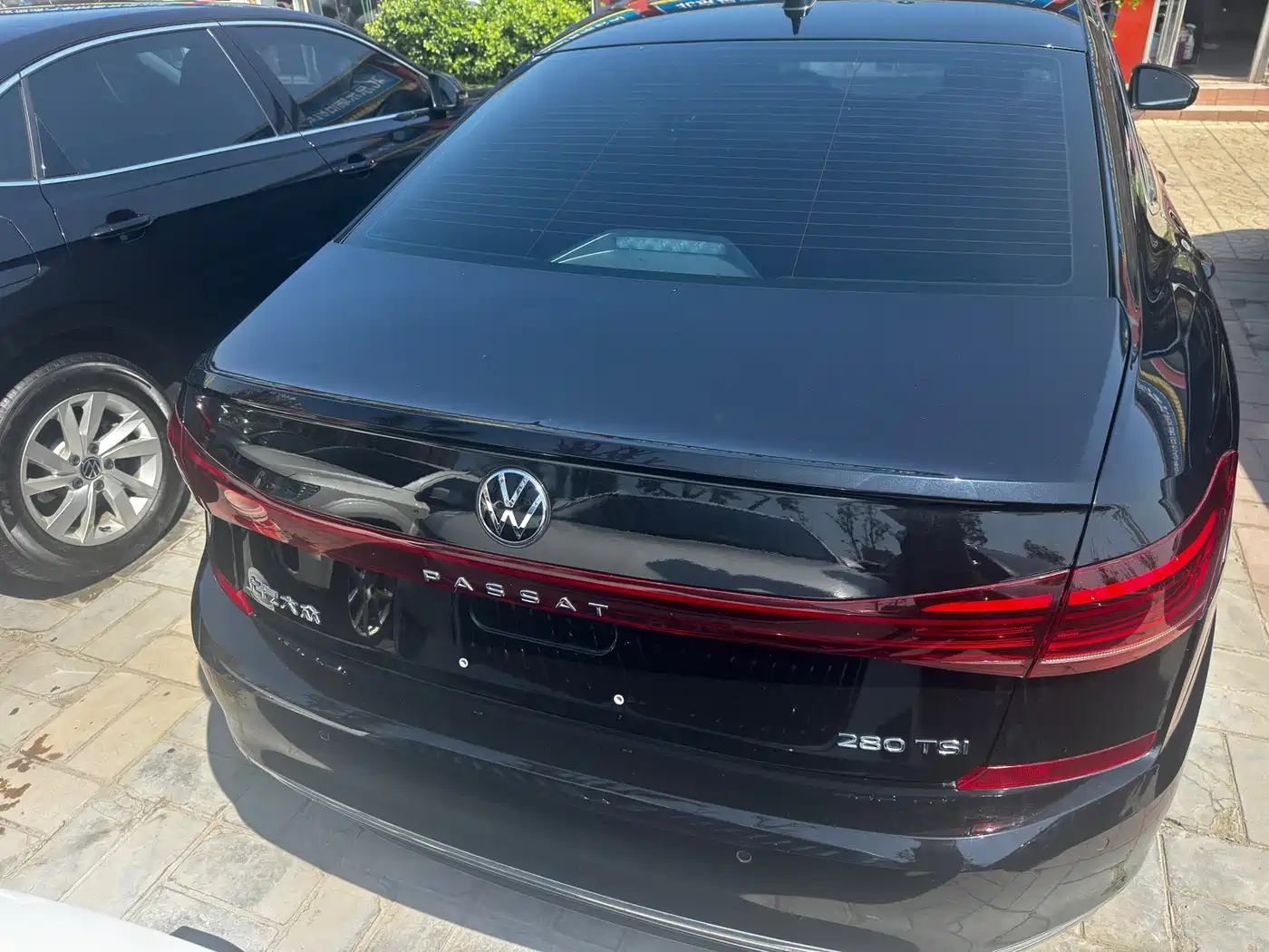 Volkswagen Passat 2022 280TSI Business Edition фото 13
