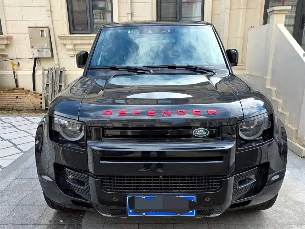 Land Rover Defender 2024 110 5.0T V8 фото 2