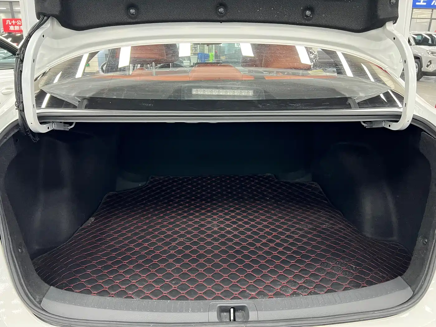 Toyota Corolla 2019 1.2T S-CVT GL Pioneer Edition фото 14
