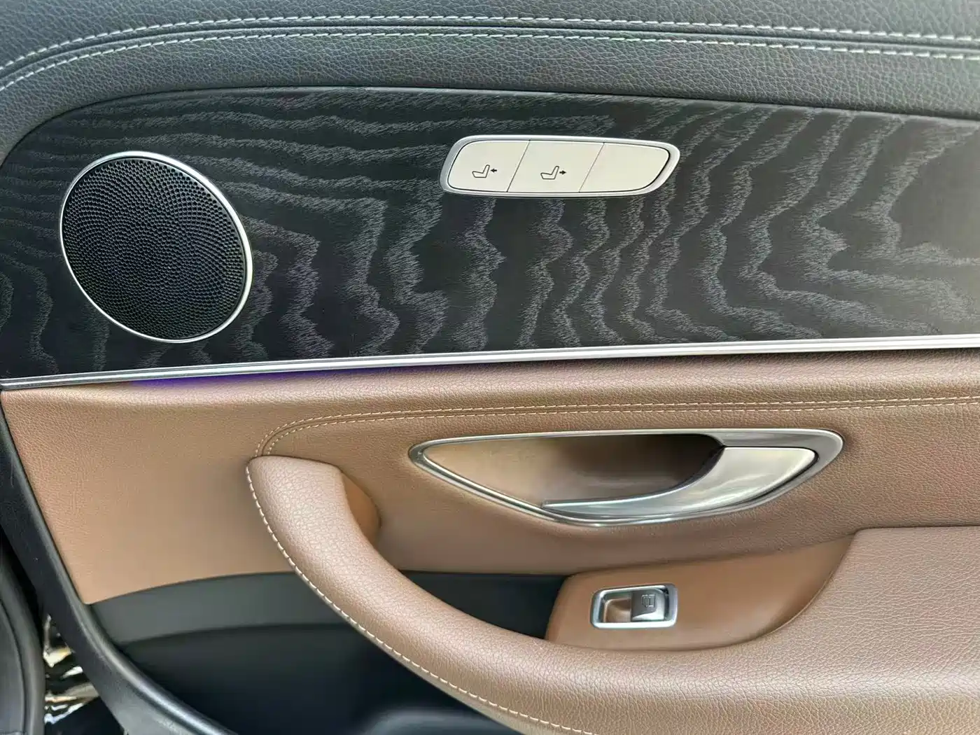 Mercedes-Benz E-Class 2016 E 200 L Sport Type фото 18