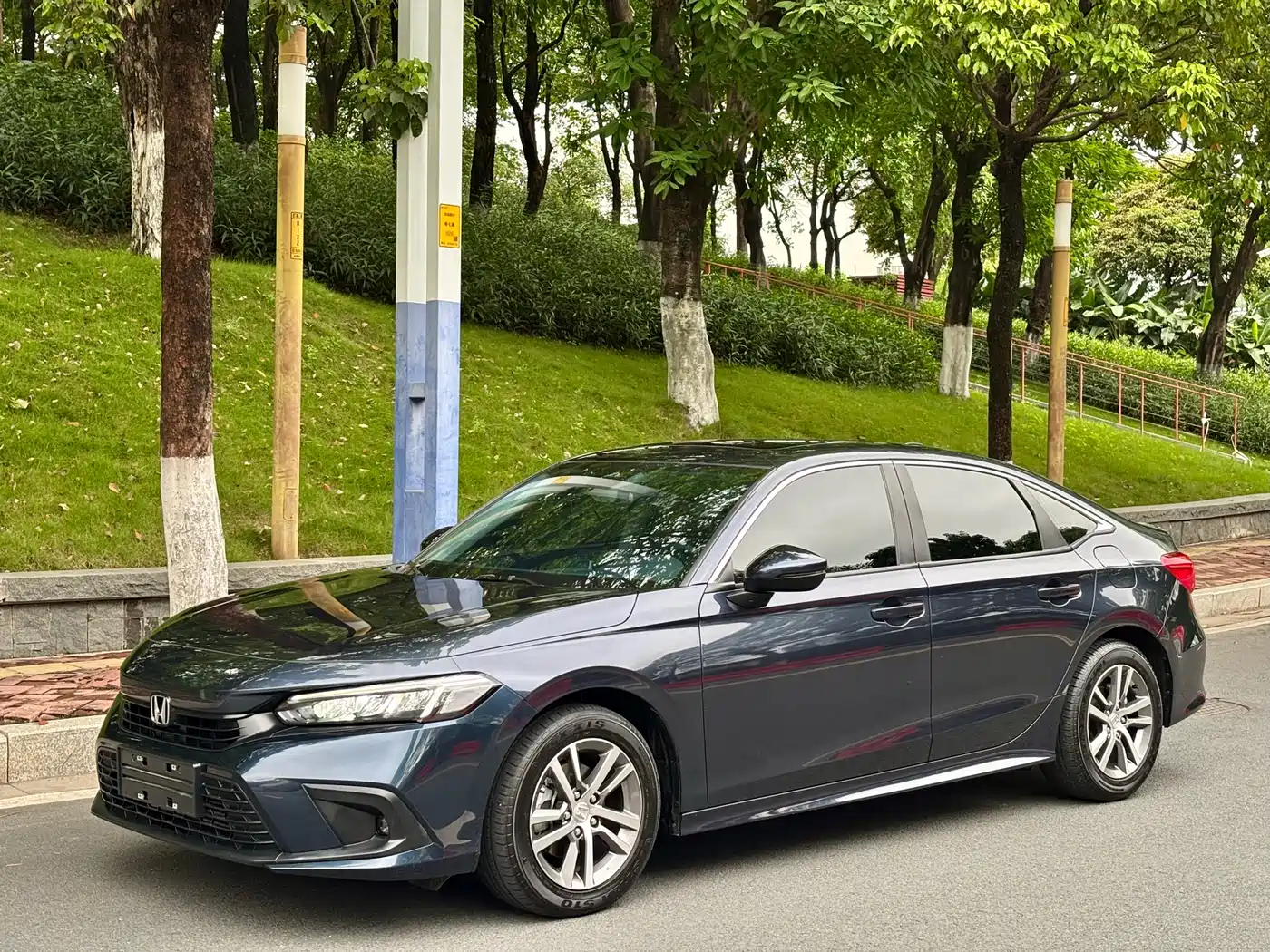 HONDA CIVIC 2024