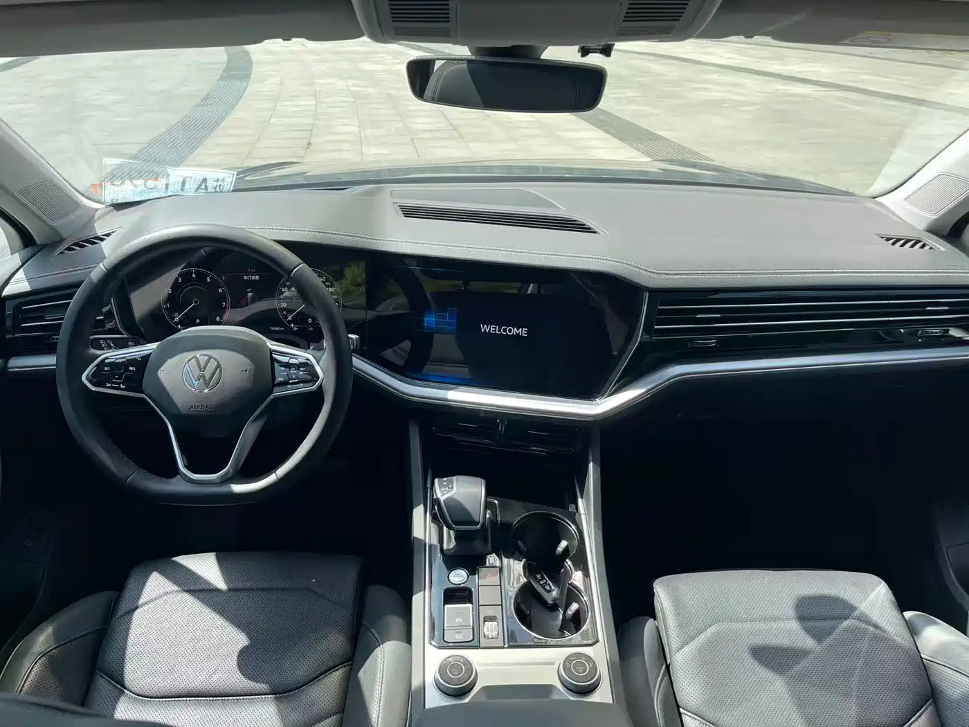 Volkswagen Touareg 2021 2.0TSI R-Line фото 11