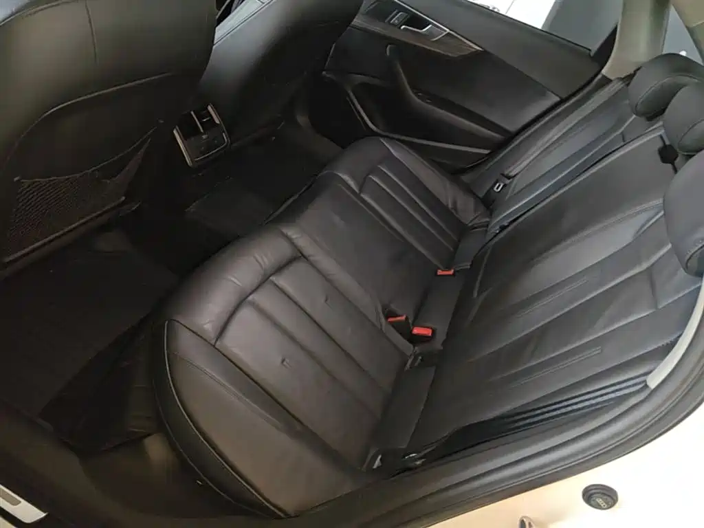 Audi A4L 2017 Plus 40 TFSI Fashion фото 17