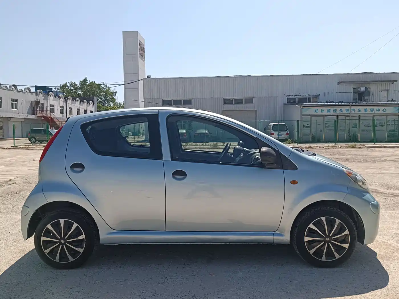 BYD F0 2012 1.0L Yue Cool фото 4