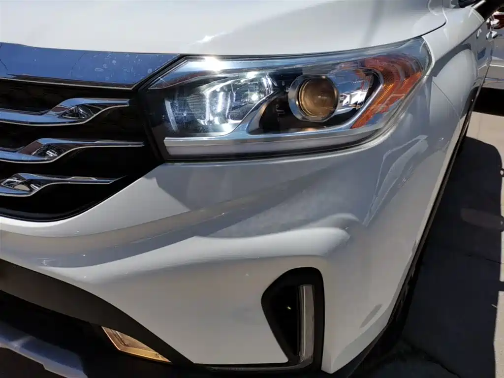 GAC Trumpchi Trumpchi GS4 2018 200T G-DCT 2WD Elite Edition фото 24