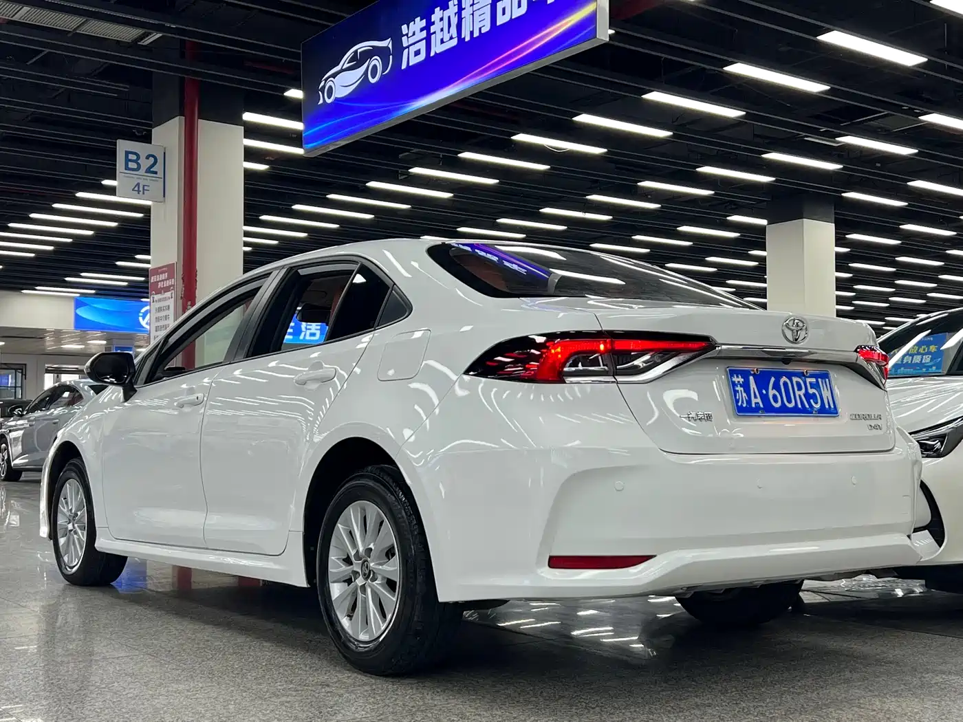 Toyota Corolla 2019 1.2T S-CVT GL Pioneer Edition фото 12