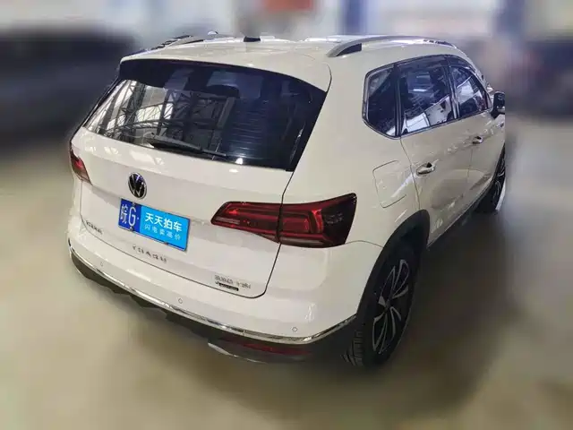 Volkswagen Tharu 2022 330TSI AWD Luxury Edition — фото 2