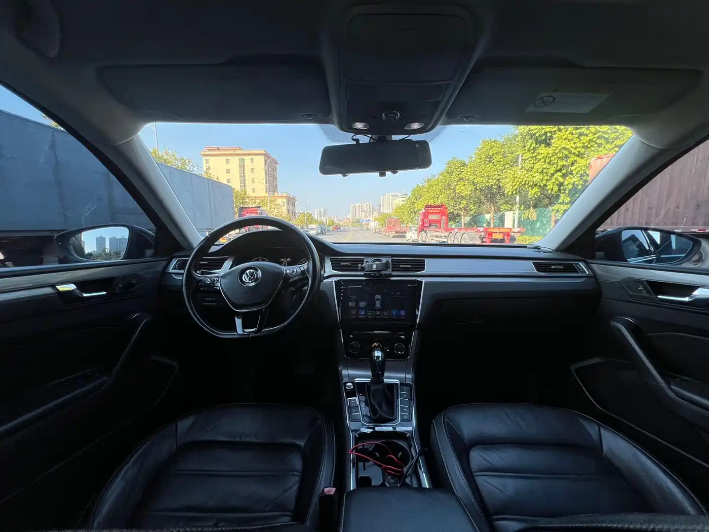Volkswagen Passat 2017 330TSI DSG Prestige фото 6