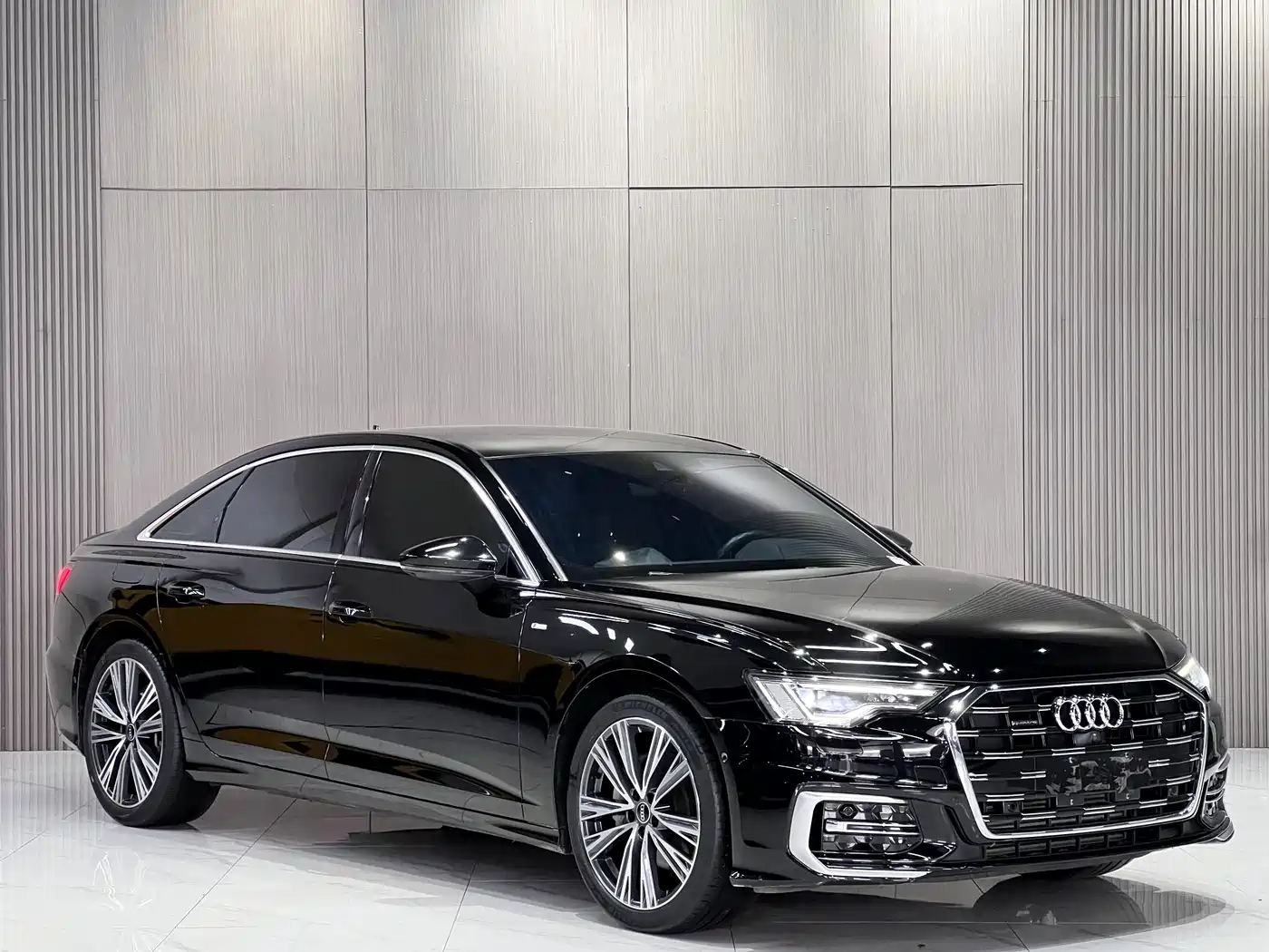 Audi A6L 2023 45 TFSI quattro Premium Dynamic фото 3
