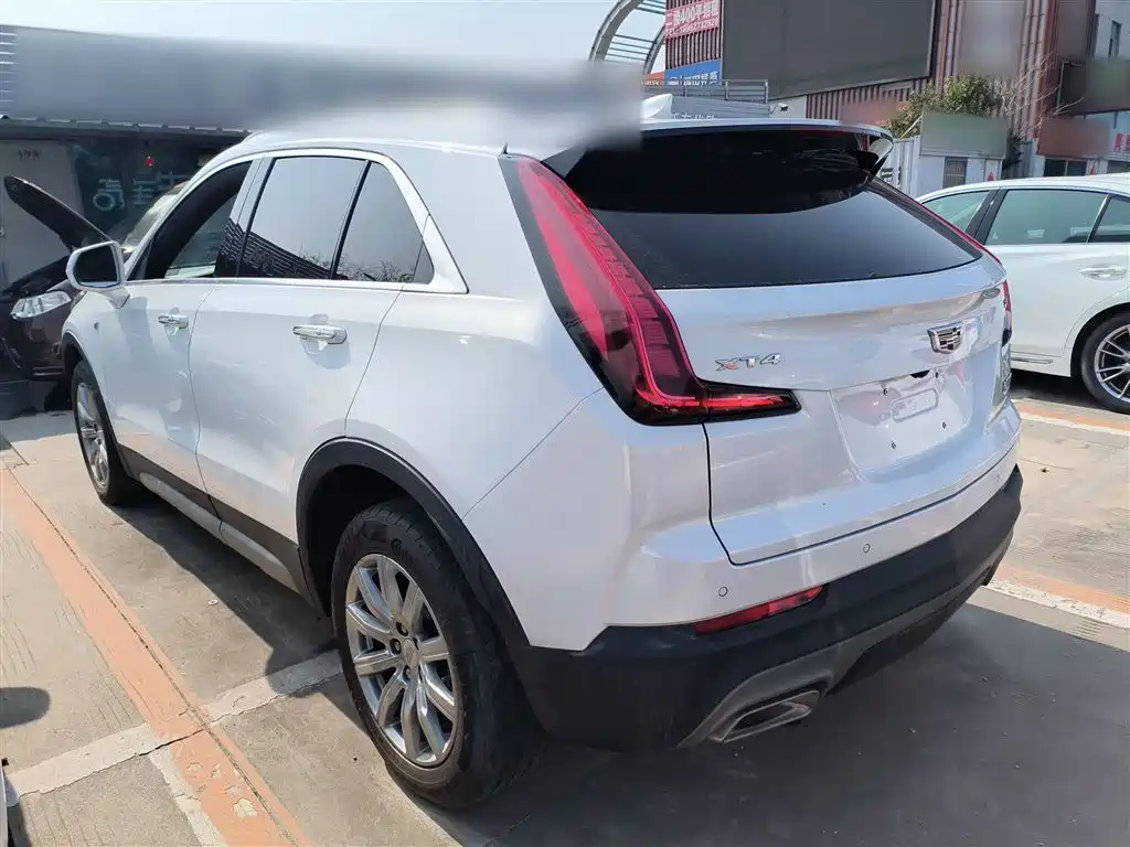 Cadillac XT4 2022 28T FWD Premium фото 23