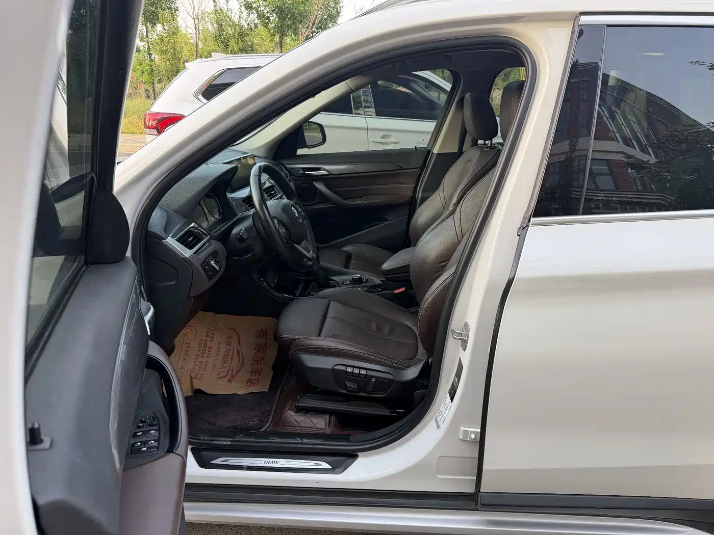 BMW X1 2019 sDrive18Li Premium Model фото 6