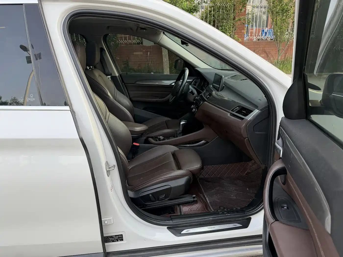 BMW X1 2019 sDrive18Li Premium Model фото 9