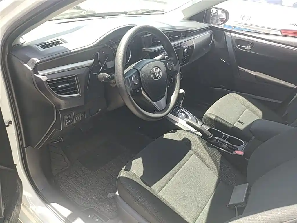 Toyota Levin 2016 1.6G CVT Elite Edition фото 16