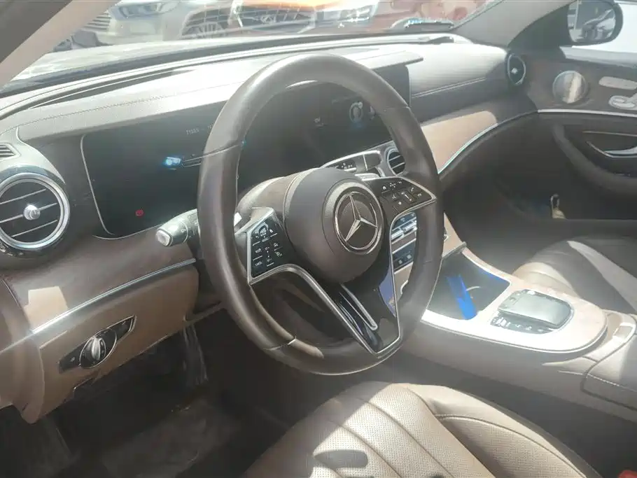 Mercedes-Benz E-Class 2023 Facelift E 300 L Premium фото 15