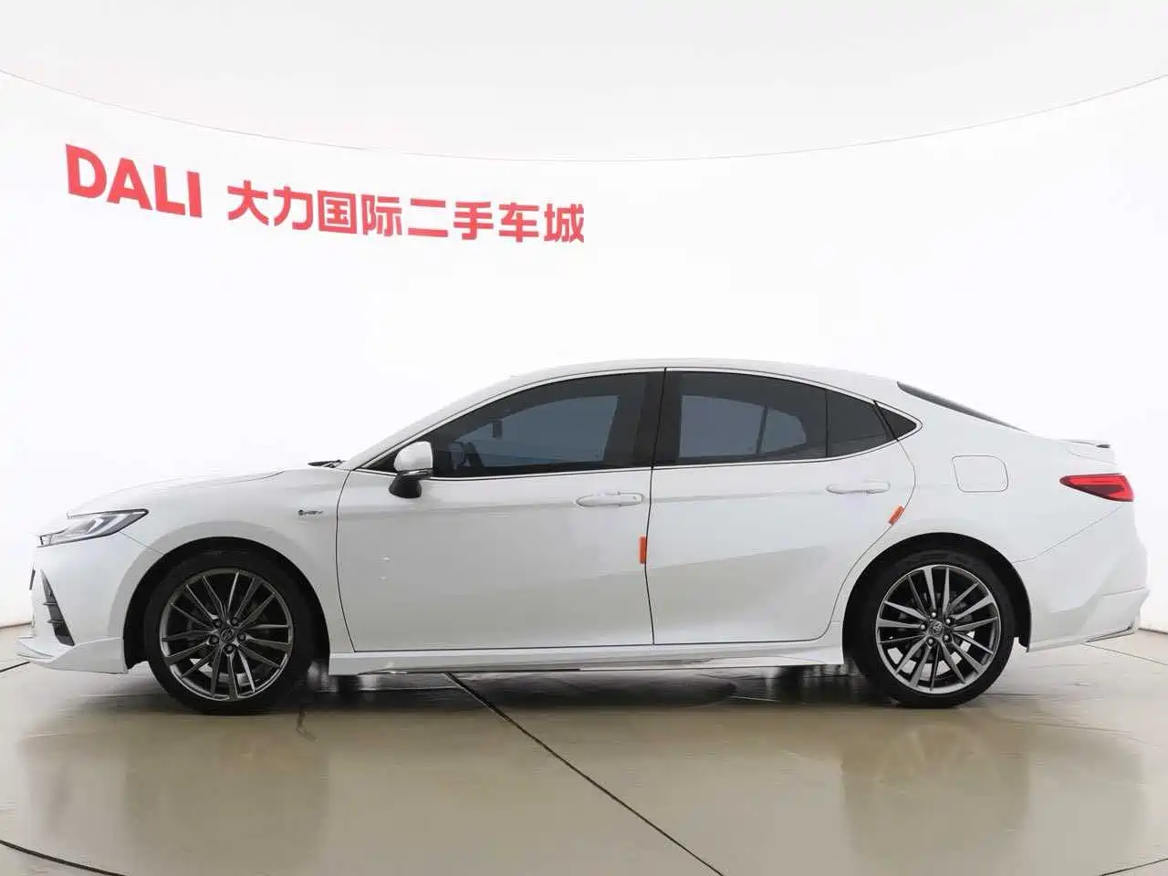 Toyota Camry 2024 Model Dual Hybrid 2.0HXS Sport Plus Edition фото 5