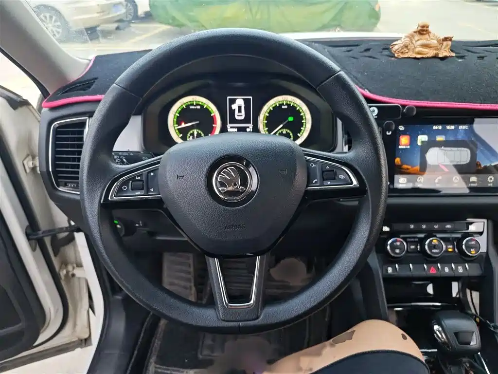 Škoda Kodiaq 2018 Facelift TSI330 5-seat 2WD Comfort Edition фото 3