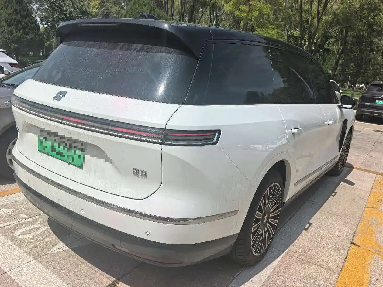 2026 NIO ES8