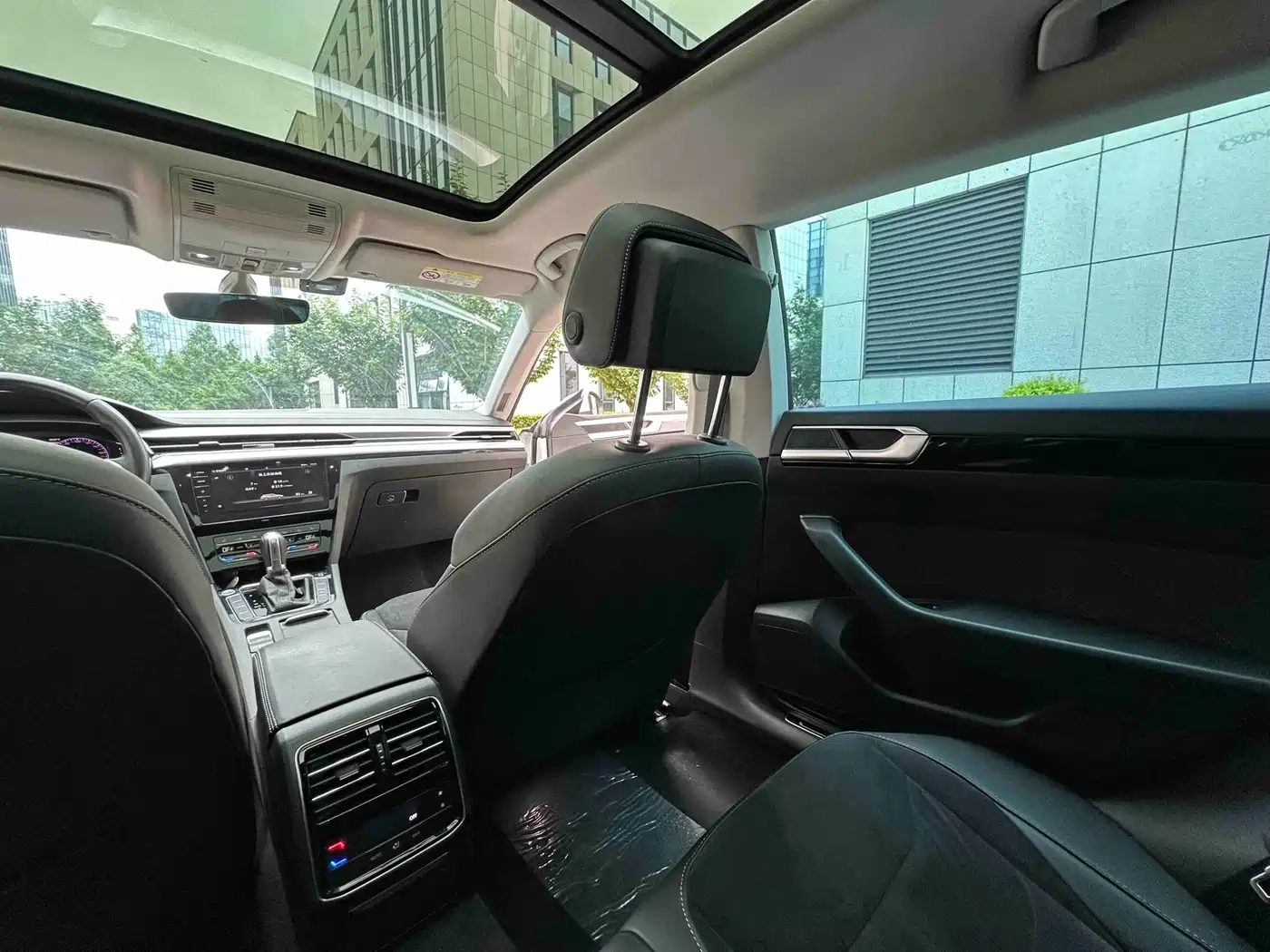 Volkswagen FAW-Volkswagen CC 2021 Shooting Brake 330TSI Hunter Edition фото 15
