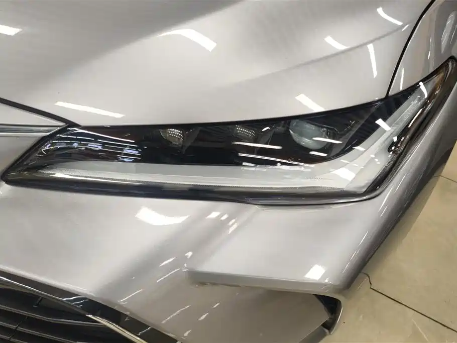 Toyota Avalon 2022 2.0L Luxury Edition фото 5
