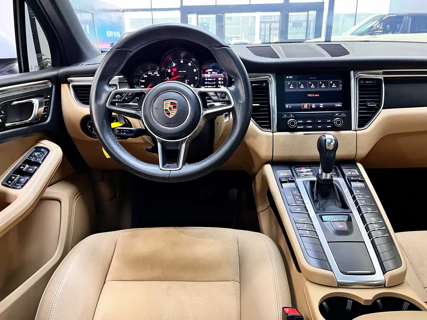Porsche Macan 2017 Macan 2.0T фото 8