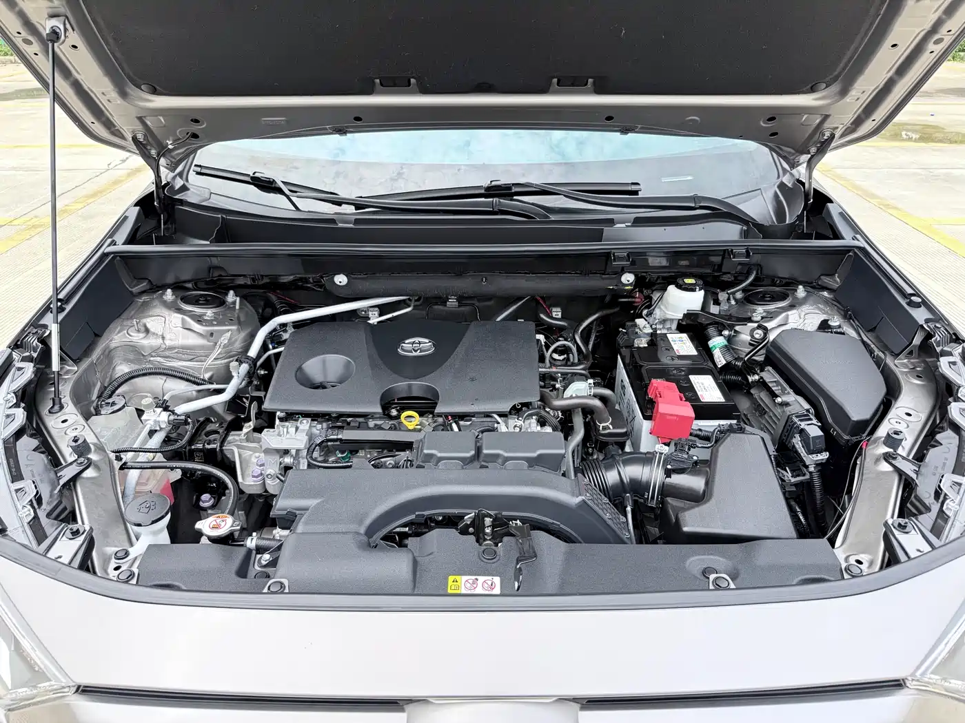Toyota RAV4 Rongfang 2022 2.0L CVT 2WD Urban Edition фото 25