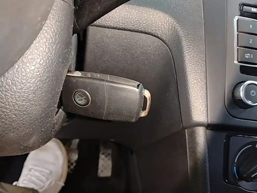 Volkswagen Santana 2015 1.6L Automatic Trend Edition фото 9
