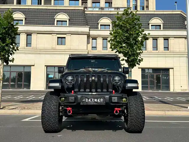 Jeep Wrangler 2019 2.0T Sahara 4-Door China VI — фото 3